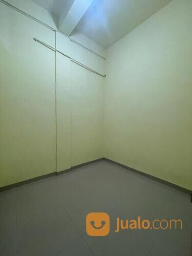 Rumah Komplek Karya Bakti Townhouse (Jalan Karya Bakti, daerah Bhayangkara - Pancing) Medan