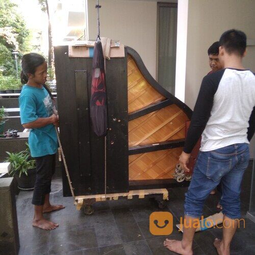 Stem dan Service Piano segala Merk