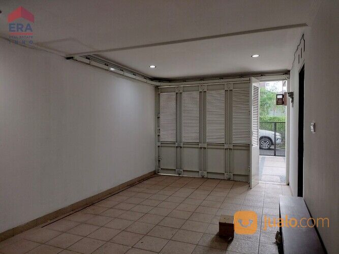 Rumah 4 Lantai Siap Huni Puri Syailendra Lemah Nendeut Bandung