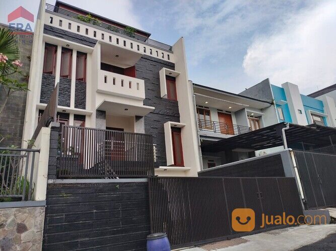 Rumah 4 Lantai Siap Huni Puri Syailendra Lemah Nendeut Bandung