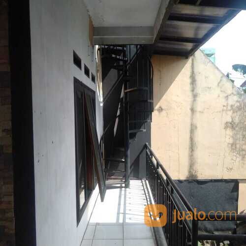 Rumah Minimalis Rumah 2 lantai di Bekasi Timur