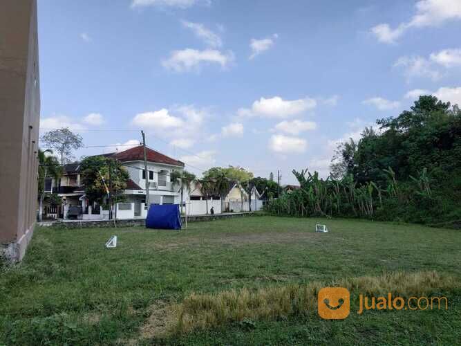 Kawasan kampus Jogja Bayar Tempo 6X 5 menit Kampus FE UII