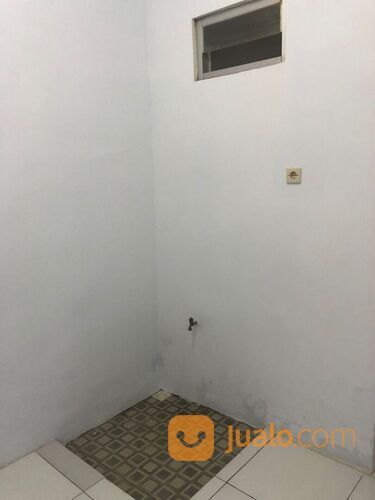 Rumah di Perumahan Mutiara Gading City Cluster Royal London, Bekasi