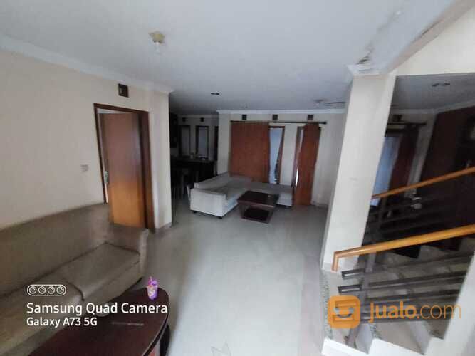 RUMAH 3LANTAI CISITU DAGO CIGADUNG BANDUNG