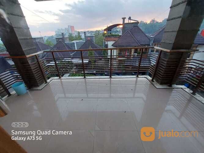 RUMAH 3LANTAI CISITU DAGO CIGADUNG BANDUNG