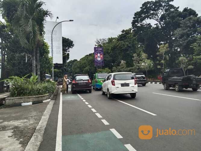 Gedung komersil di Kota Bogor