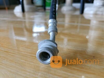 Slang rem depan Nissan Terrano sebelah kiri