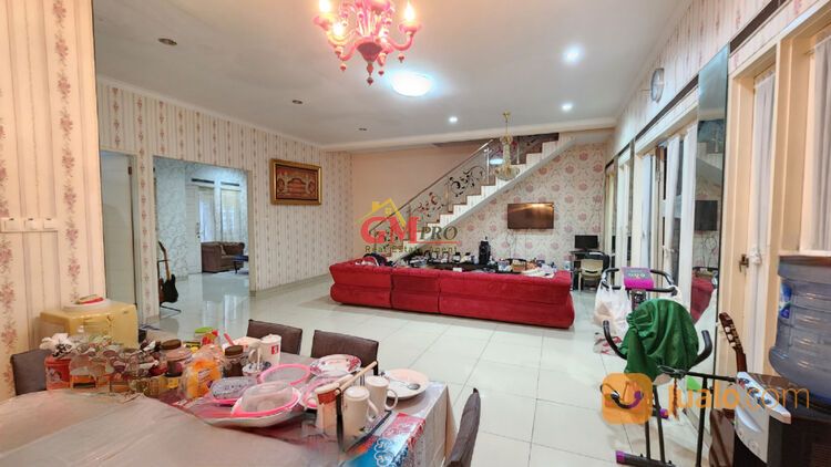 RUMAH DI SURYA SUMANTRI PASTEUR - BANDUNG UTARA