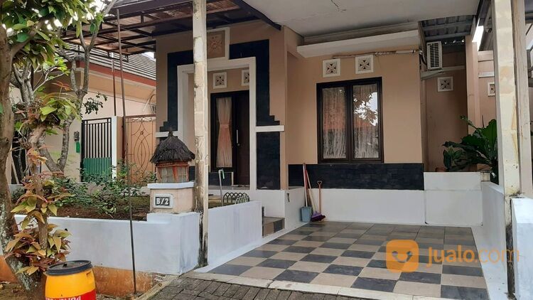 Rumah istimewa di cluster elit Beranda Bali BSB City semarang