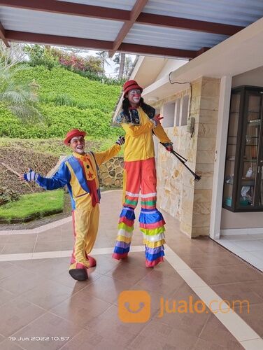 Badut sulap ulang tahun