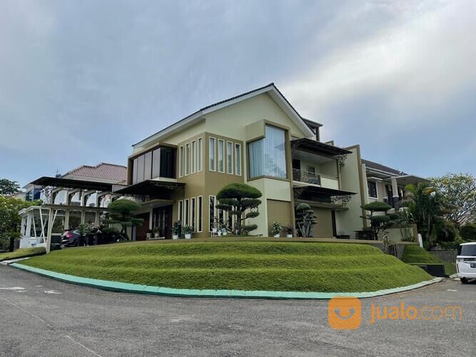 Rumah mewah cantik view bukit dan laut di bandar lampung