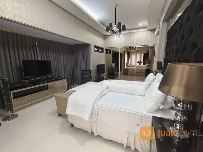 Rumah mewah cantik view bukit dan laut di bandar lampung