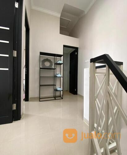 Rumah 2 Lantai 700 Jutaan Dekat UNAIR Kampus B Dan RS.Karang Menjangan SHM IMB