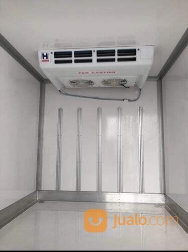 ISUZU TRAGA BOX FREEZER