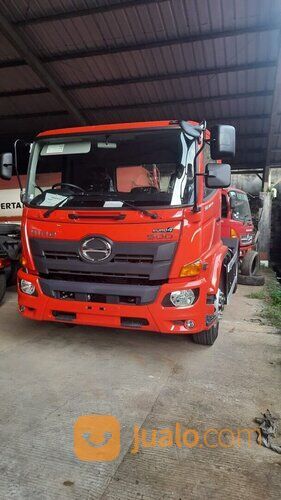 Hino Euro 4 Trailer SG 280 J 4x2 , Rajanya angkutan peti kemas 20 - 40 feet