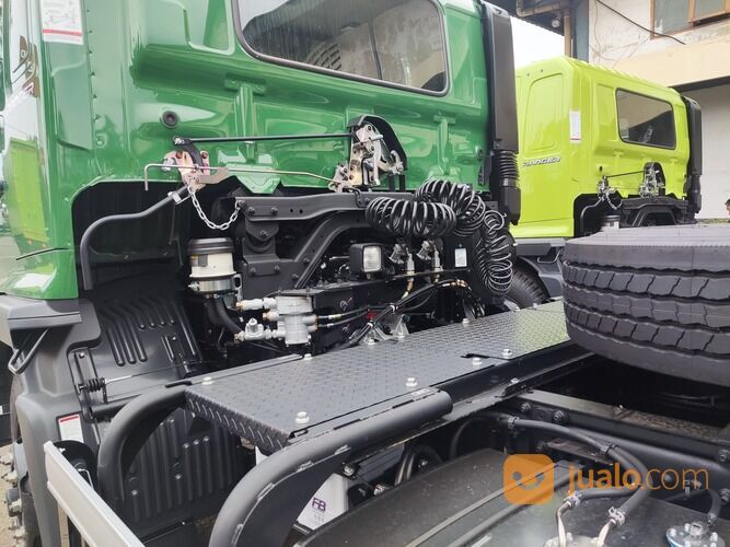 Hino Trailer FG 260 T/H Euro 4, Tractor Head angkutan Peti Kemas 20 Feet