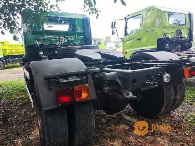 Hino Trailer FG 260 T/H Euro 4, Tractor Head angkutan Peti Kemas 20 Feet