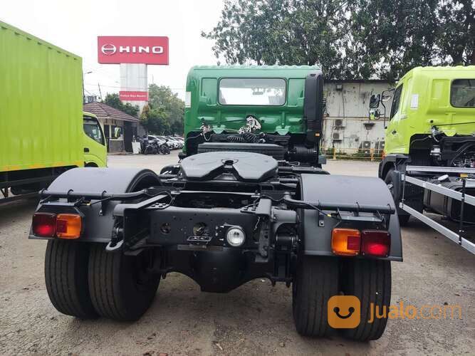 Hino Trailer FG 260 T/H Euro 4, Tractor Head angkutan Peti Kemas 20 Feet