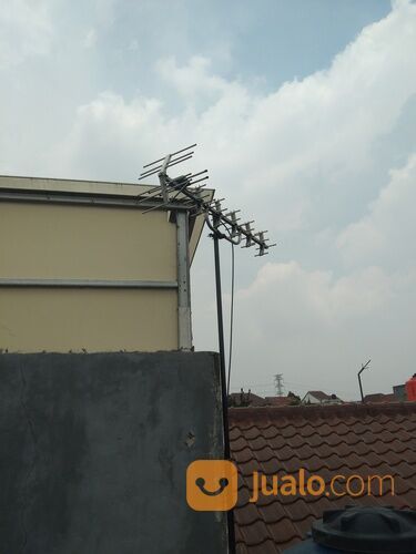 Pasang Antena TV Dan Set Top Box Serang Banten