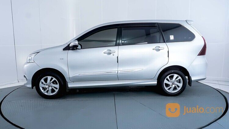 Toyota Avanza 1.3 Veloz AT 2015 Silver
