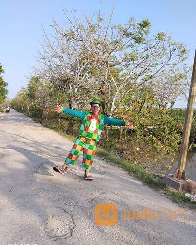 Badut sulap komedi ulang tahun