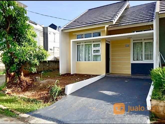 Rumah hoek, halaman luas, komplek di Tole Iskandar, Sukmajaya, Depok