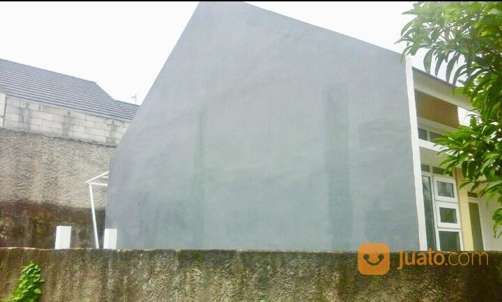 Rumah hoek, halaman luas, komplek di Tole Iskandar, Sukmajaya, Depok