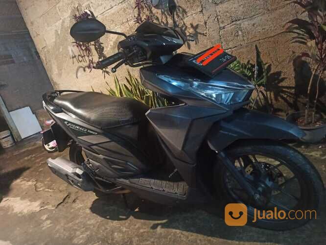 Honda Vario 150 old.kondisi body lecet pemakaian.ban botak