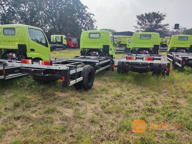 Dump Truk Hino Dutro 136 HDX Euro 4 Kapasitas 5 - 8 M3