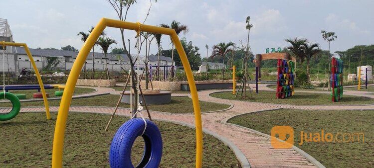 Perumahan Grand Kedamean Regency Cluster Baru New Sevilla Lantai Granit