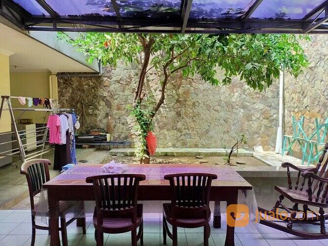 Rumah Bagus Shm di Jalan Baruk Utara Daerah Rungkut