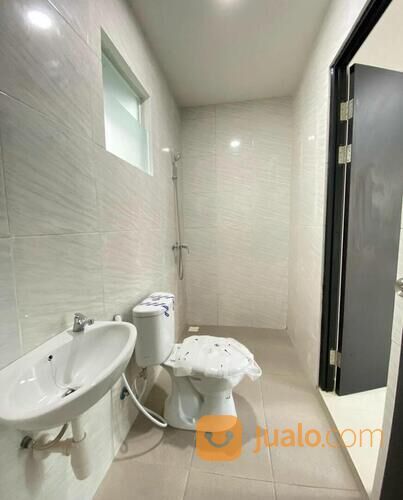 Rumah Cantik Lokasi Di Perumahan Eastern Park Residence dekat ITS, Galaxy Mall dan MERR