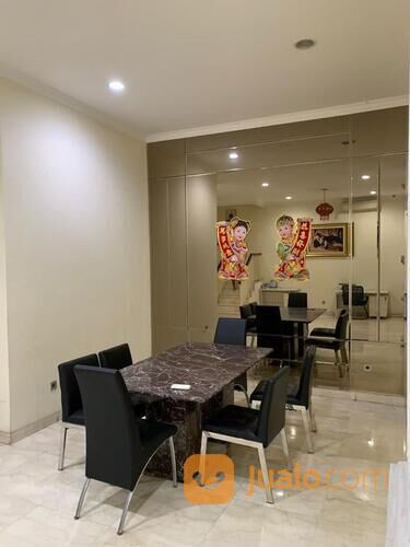 Rumah Crown Golf PIK full furnished Full Renov