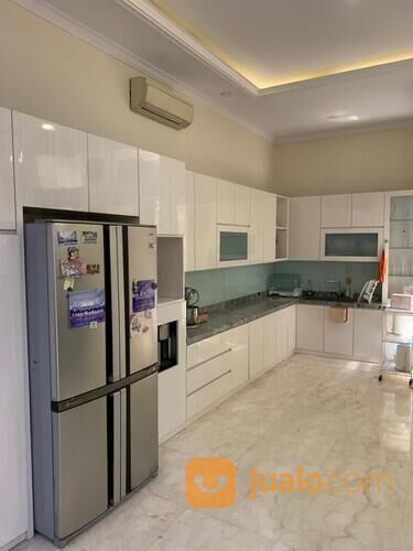 Rumah Crown Golf PIK full furnished Full Renov