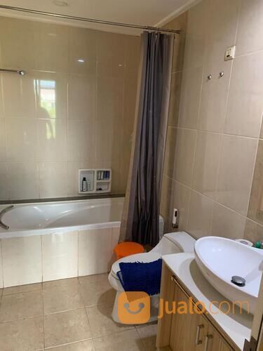 Rumah Crown Golf PIK full furnished Full Renov