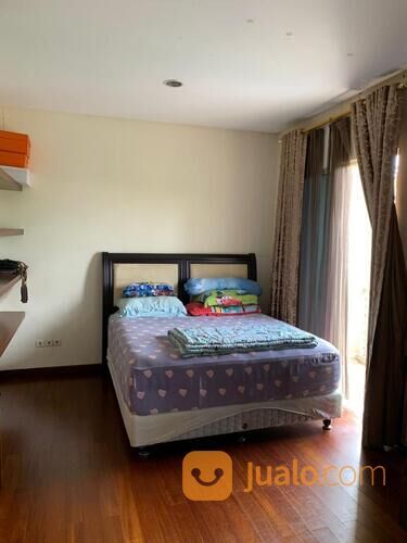 Rumah Crown Golf PIK full furnished Full Renov
