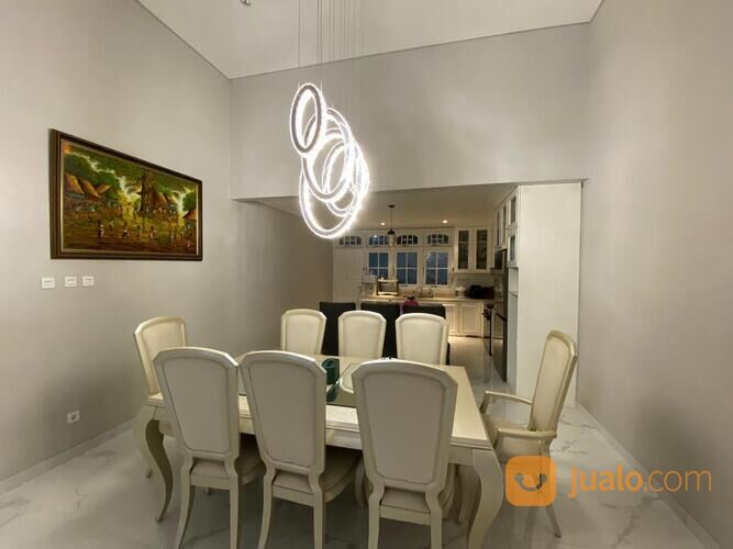 RUMAH MEWAH JL GAHARU CILANDAK JAKSEL