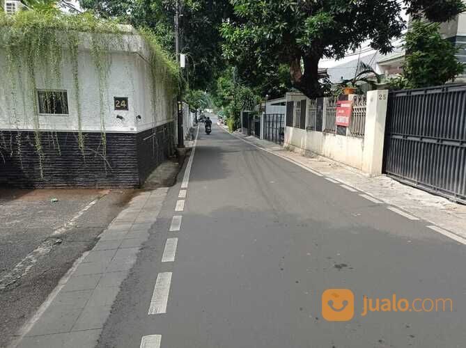 RUMAH MEWAH JL GAHARU CILANDAK JAKSEL