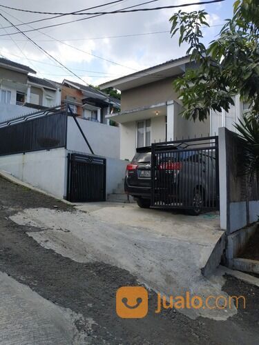 Rumah tanah luas Sayap Suci 15 menit ke Gedung Sate Pusat kota Bandung