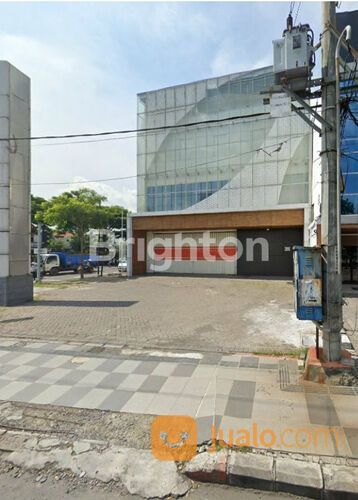 Gedung Bekas Showroom 0 Jalan Arif Rahman Hakim MERR Surabaya