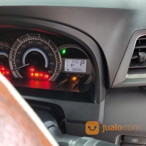 Toyota Avanza Veloz 1.5 Matic 2016 responsif