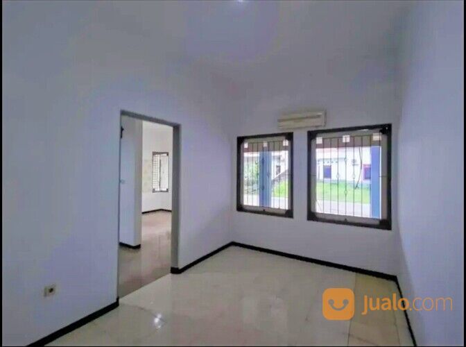 KOMPLEK EXCLUSIVE ONE GATE SYSTEM Rumah Unimas Garden Regency Waru Sidoarjo