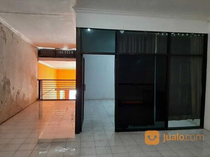 Ruko Kosong Shm Strategis di Jalan Raya Nginden Surabaya