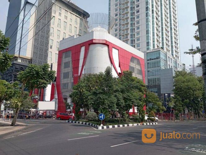 Gedung 7 Lantai Tengah Kota Surabaya Dekat Plaza Surabaya, Gubeng, Tunjungan