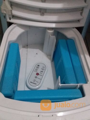 Sharp Air Cooler / Kipas Angin Berdiri / Pendingin Udara