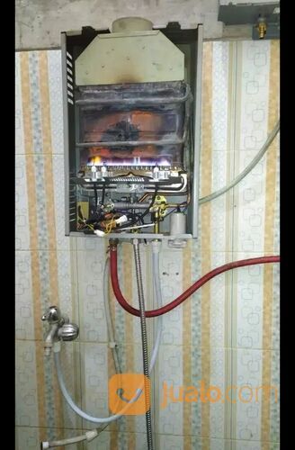 JASA SERVICE WATER HEATER & SOLAHART MURAH DI BANDUNG 081312638819