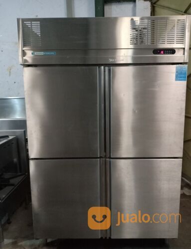 JASA SERVICE CHILLER UNDER COUNTER MURAH DI BANDUNG 081312638819