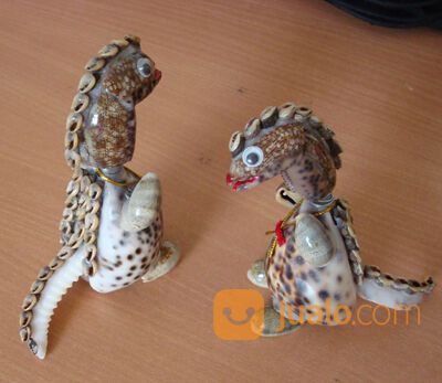 Pajangan Ornament Kura - Kura dari Kerang