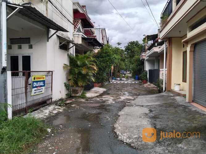 Rumah di Villa Ciomas Indah