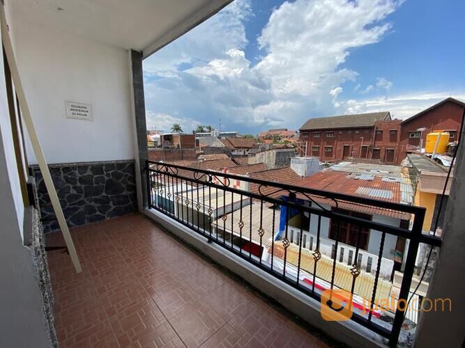 Rumah Kos Putra Lokasi Strategis Suhat Malang 3 Lantai Rp 2,5 Milyar